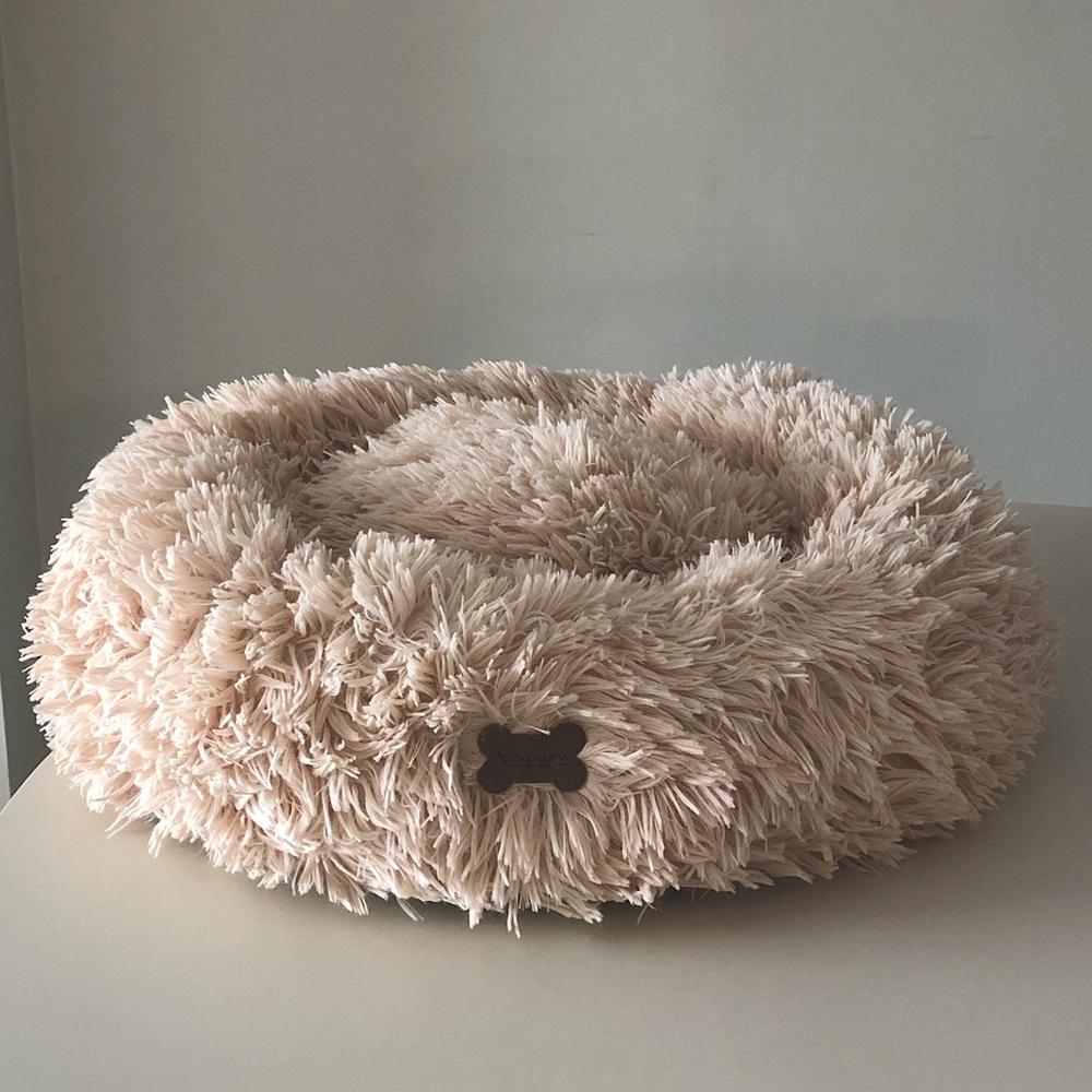 Ugg cream fluffy pet bed